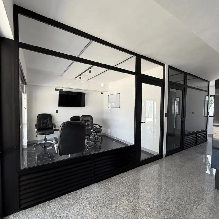 Galería Oficinas en Aluminio y Vidrio